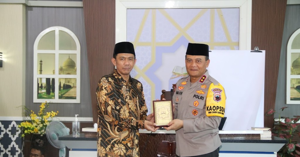 Kapolda Jateng Hadiri Kajian Ahad Pagi MTA Kota Surakarta