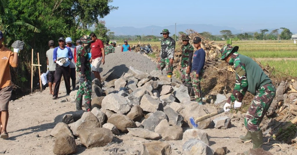 Ratusan Prajurit TNI Diterjunkan Di TMMD Reg 121 Kodim&nbsp;Klaten