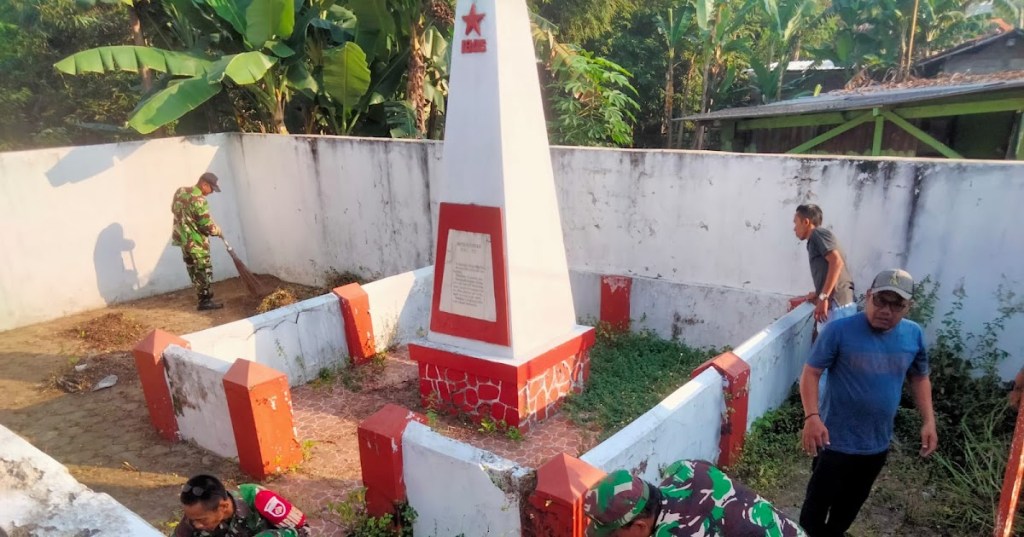 Tingkatkan Nasionalisme dengan Aksi Jumat Bersih